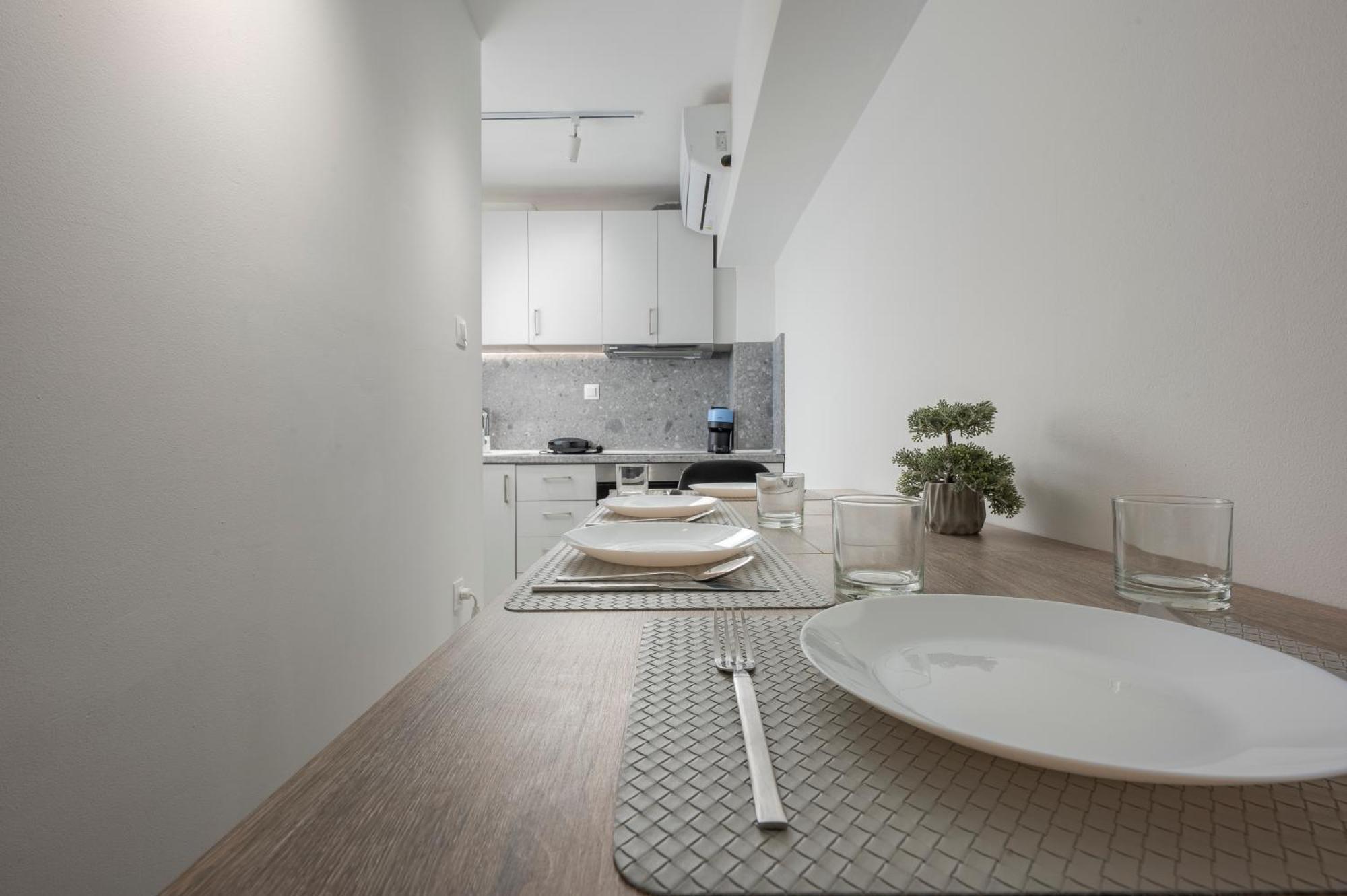 Premium Jacuzzi Suite At The City Center, By Aqua Platinum Tesalónica Exterior foto